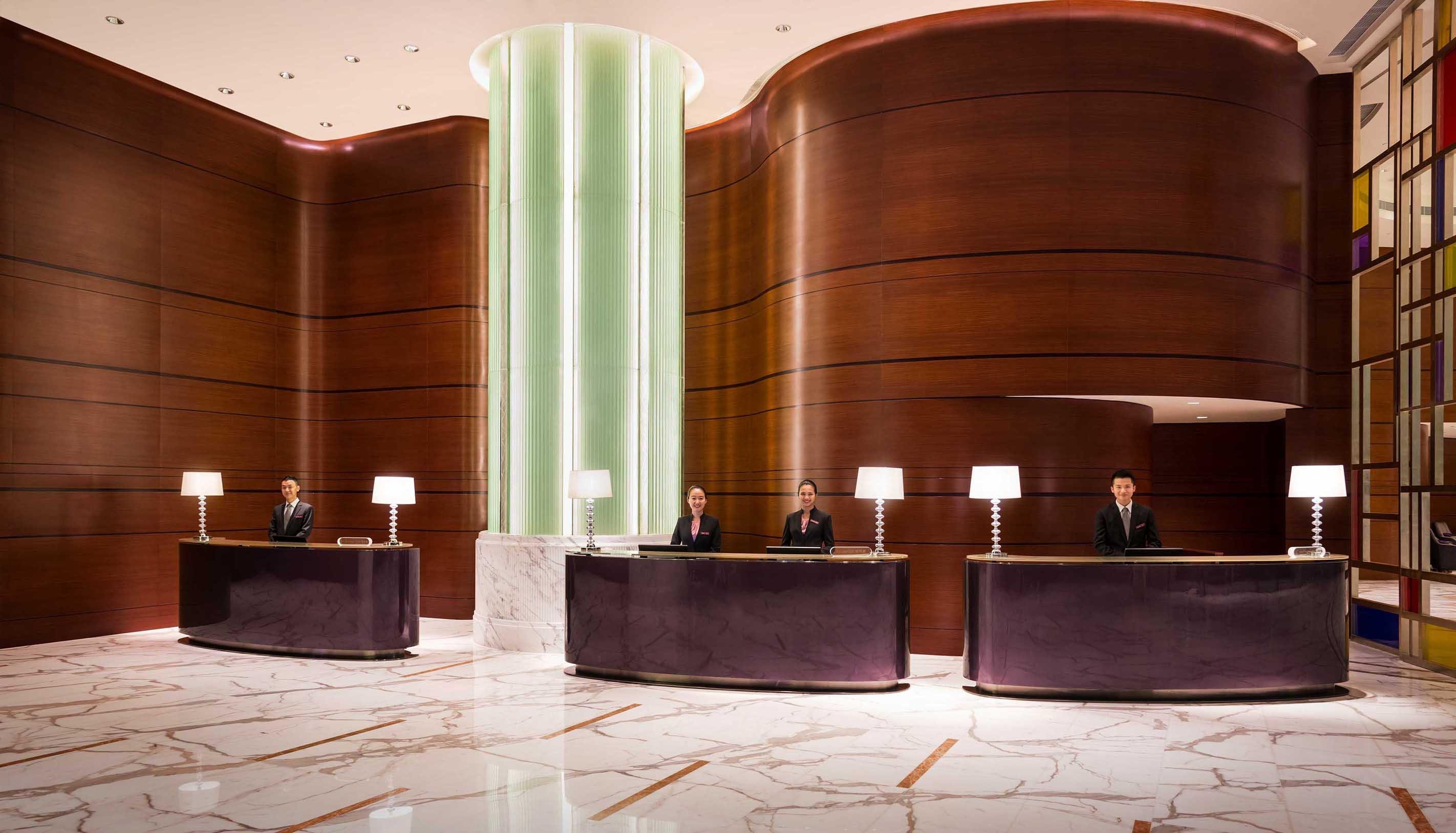 Crowne Plaza Macau By Ihg Hotel Ngoại thất bức ảnh The lobby of the hotel
