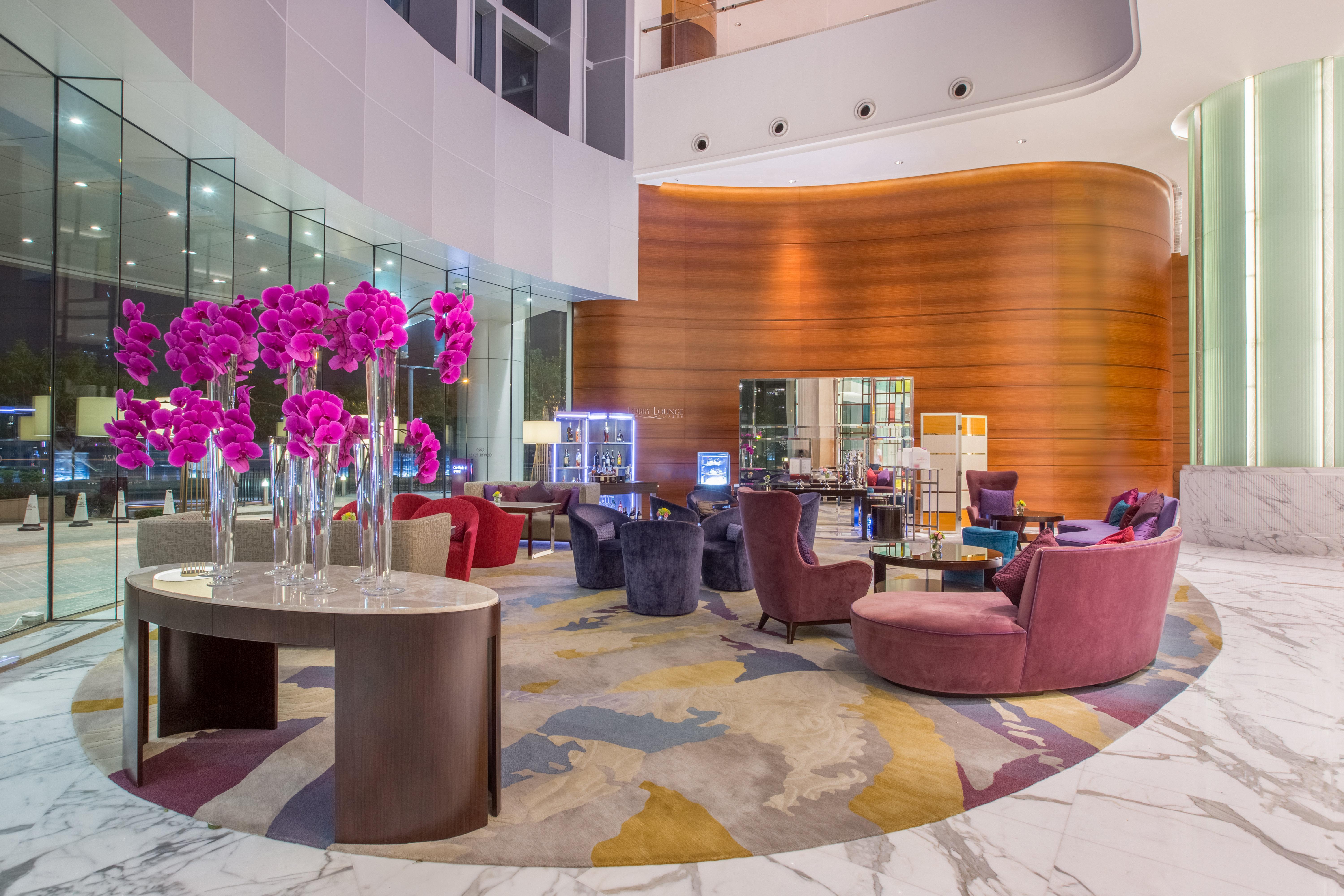 Crowne Plaza Macau By Ihg Hotel Ngoại thất bức ảnh The lobby of the hotel