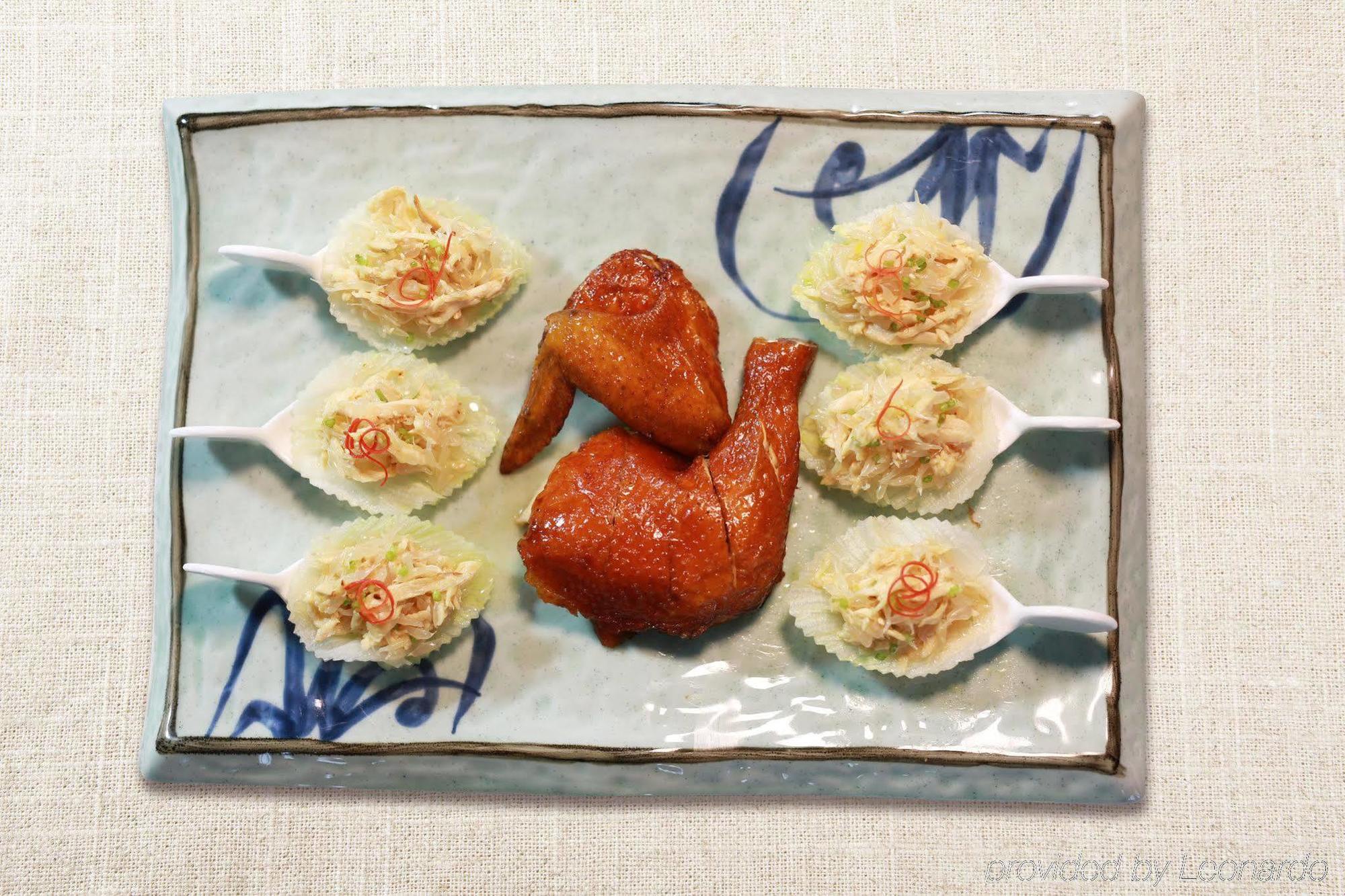 Crowne Plaza Macau By Ihg Hotel Ngoại thất bức ảnh Chicken and dim sum